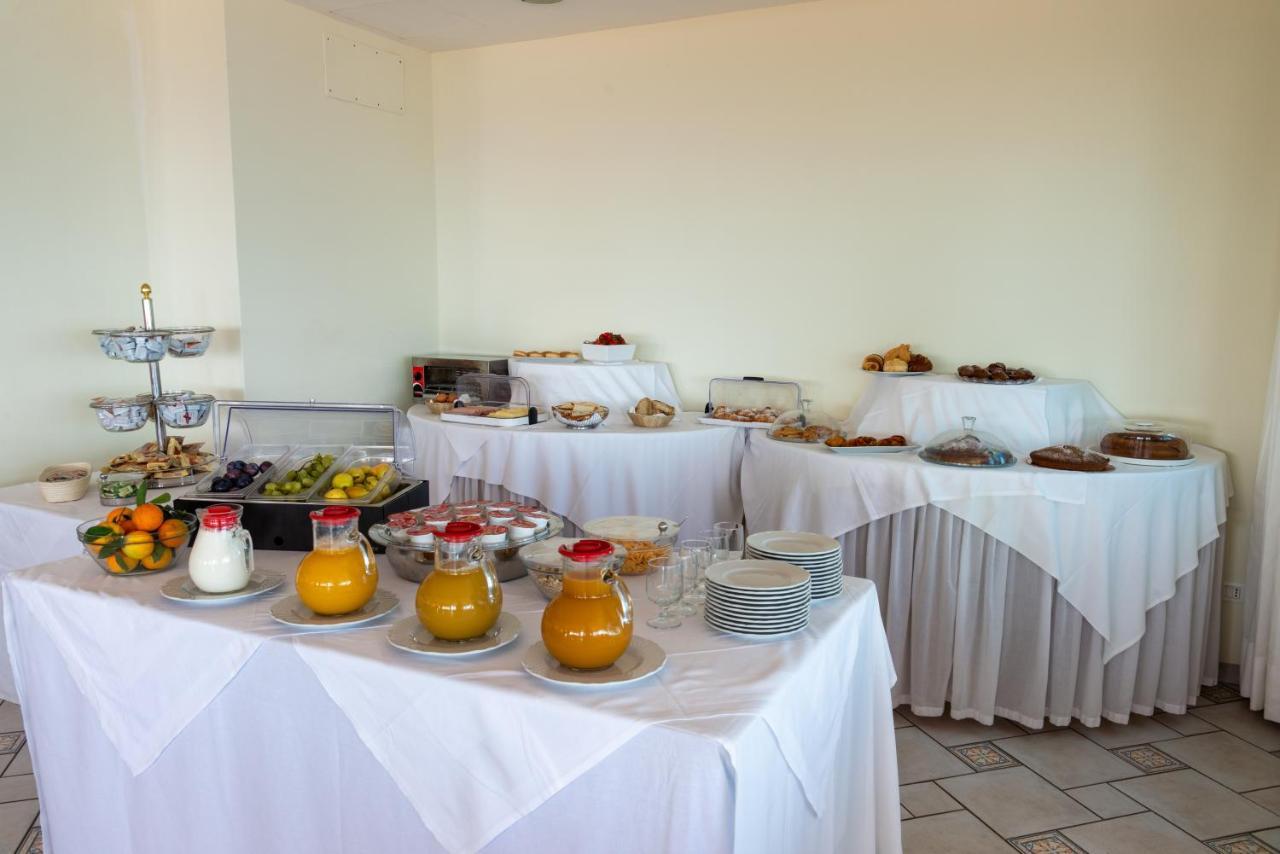Hotel Villa Ireos Casamicciola Terme Buitenkant foto