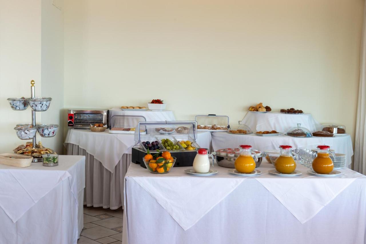 Hotel Villa Ireos Casamicciola Terme Buitenkant foto