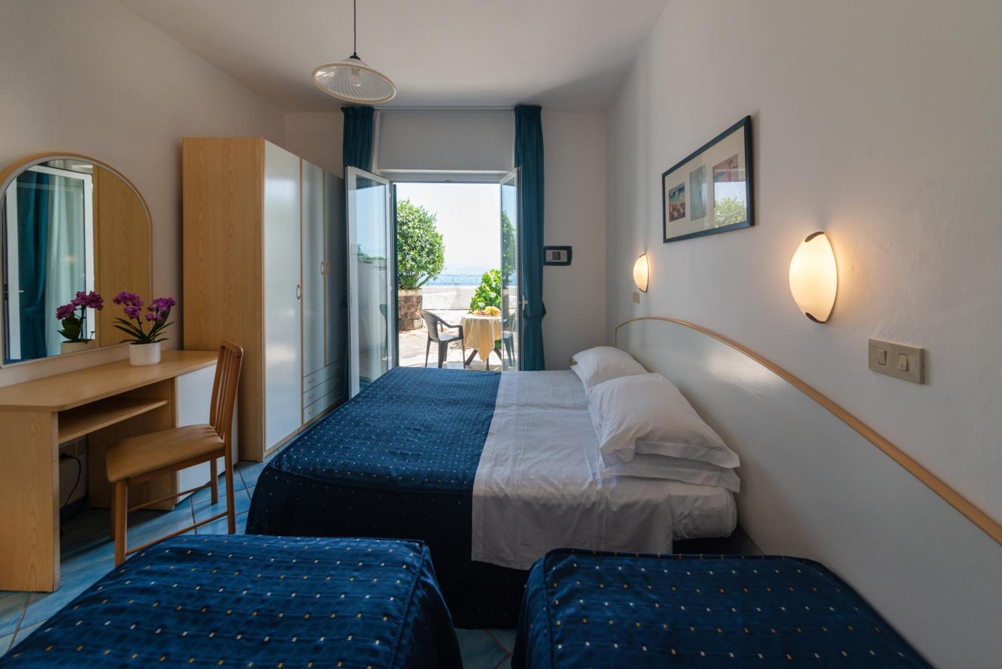 Hotel Villa Ireos Casamicciola Terme Buitenkant foto